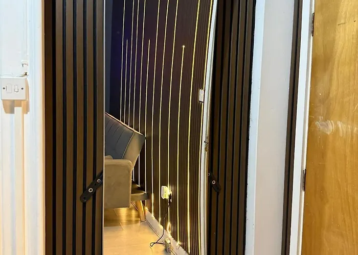 Starlight Nights - Cosy * Брадфорд